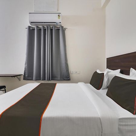Hotel Collection O Sbr Kondapur Near Rto Office Hyderabad Exterior foto